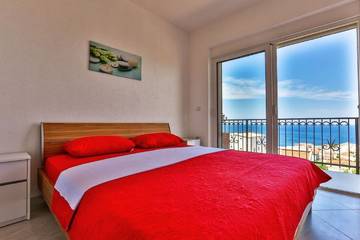 Ferienwohnung für 4 Personen, mit Balkon in Montenegro