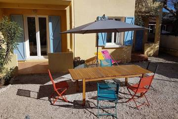 Gîte pour 5 personnes, avec jardin dans La Capte