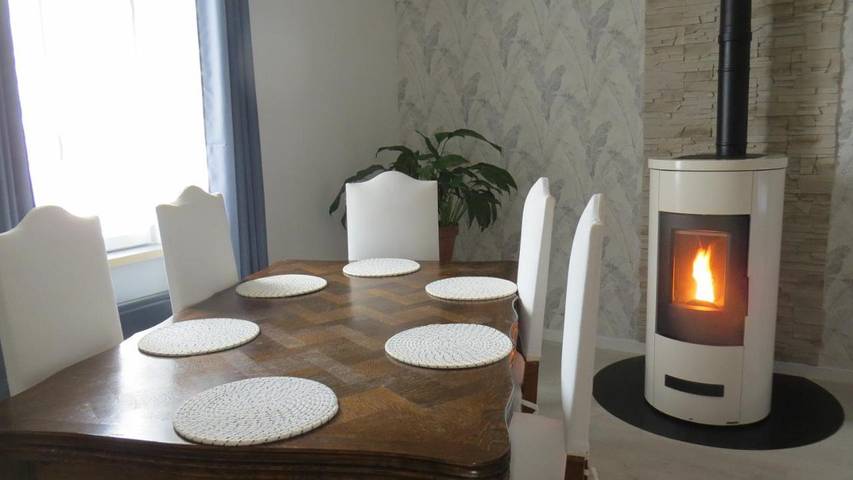 Gîte pour 6 personnes, adapté aux familles dans Chauffailles - 3