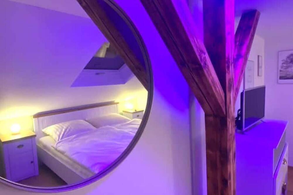 Ganze Wohnung, Moderne & gemütliche Ferienwohnung/Balkon & Garten mit guter Lage für Ausflüge in Gaggenau, Nordschwarzwald