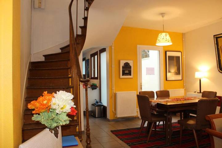 Gîte pour 8 personnes, avec Terrasse dans Stade de France