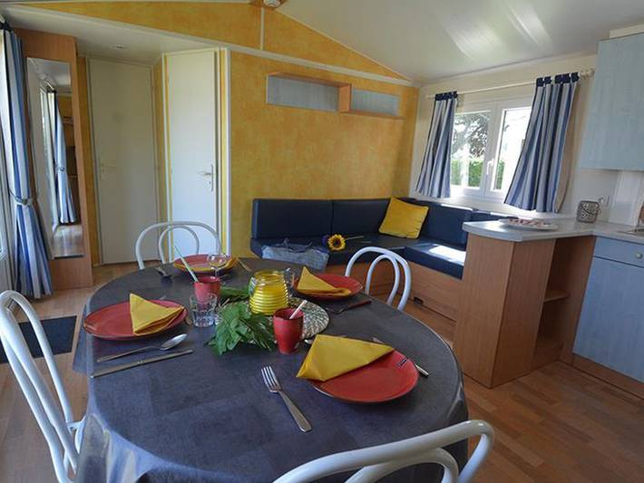 Camping pour 4 personnes, avec piscine et terrasse en Ille-et-Vilaine - 2