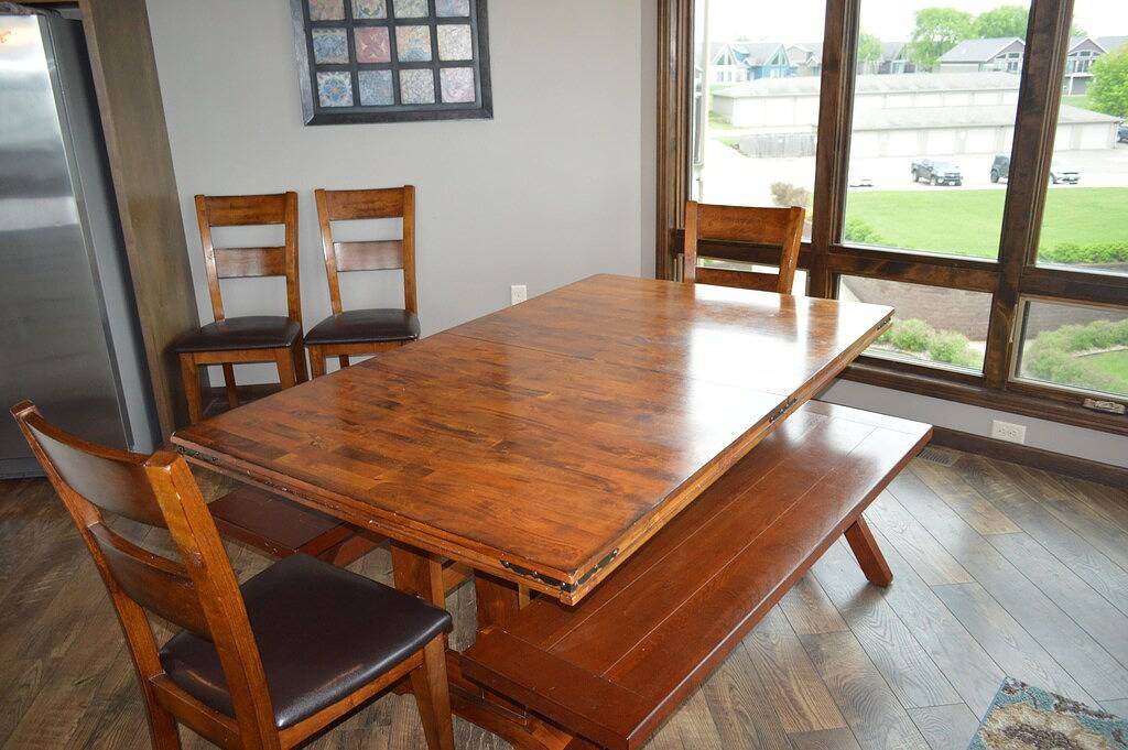 Ganze Wohnung, Sun Rays and Lake Days at Bridges Bay in Dickinson County