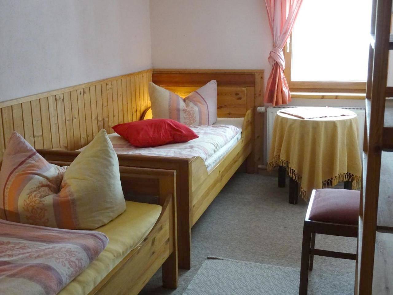 Ganze Wohnung, Three-Bedroom Apartment in Hermsdorf, Osterzgebirge