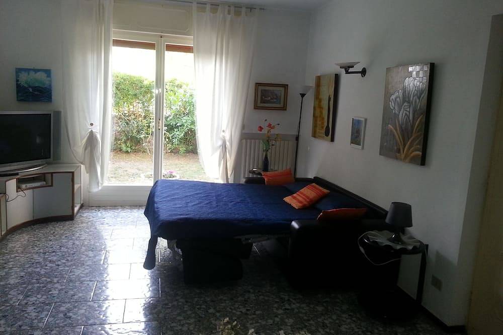 Ganze Wohnung, Exklusive Wohnung in einem Wohngebiet in der Nähe der Strände 6 Betten Parkplatz in San Remo, Sanremo Gemeinde