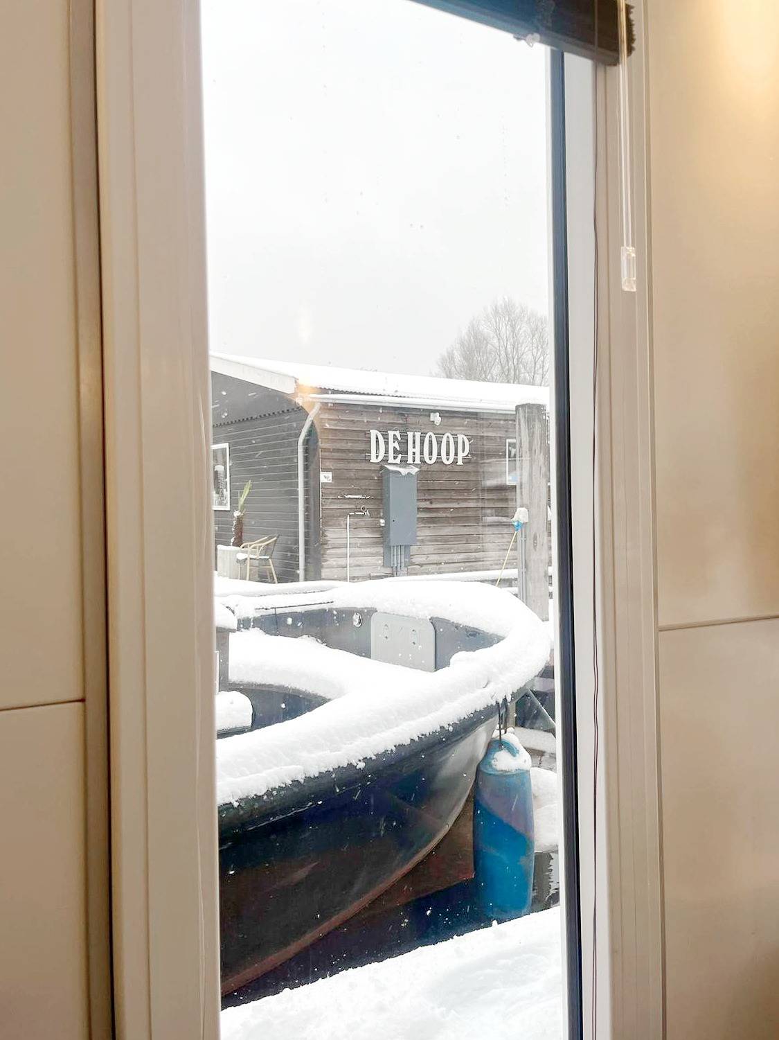 Marina Parcs — Hausboot mit Dachterrasse und Balkon (4 pers) "De Hoop" in Amsterdam Zuid, Nordholland