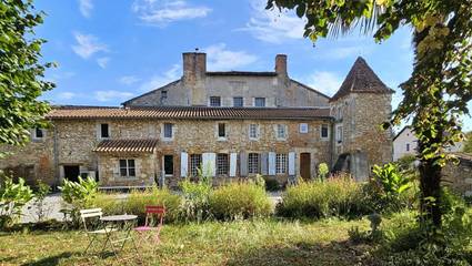 Chambre d’hôte pour 2 personnes, avec piscine et vue ainsi que sauna et jardin à Vicq-d'Auribat