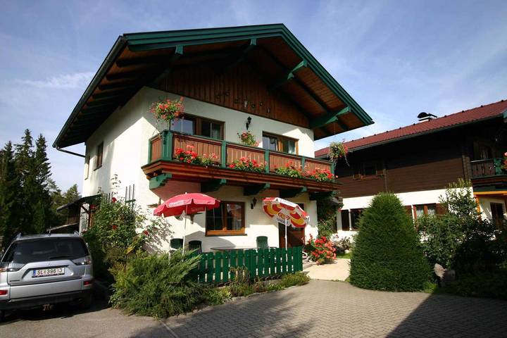 Ferienhaus für 5 Personen, mit Balkon und Garten am Wolfgangsee
