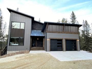 Glamping for 10 Guests in Black Hills, South Dakota, Picture 4