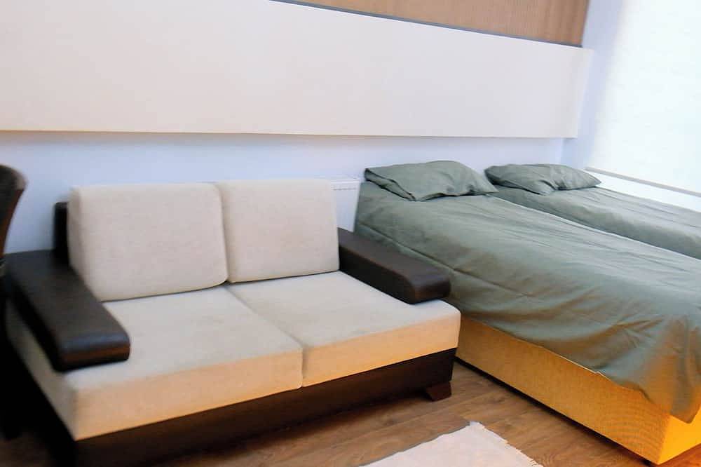 Perfectly located, family-friendly, single-storey villa with garden in Anatolia Centrale