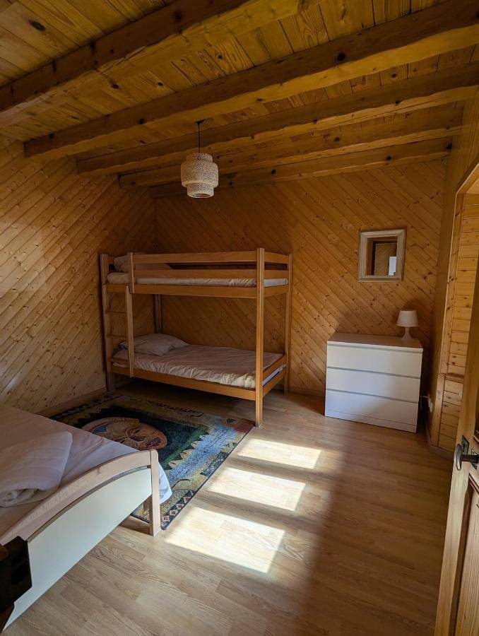 Gîte pour 9 personnes, avec terrasse à Lathuile - 4