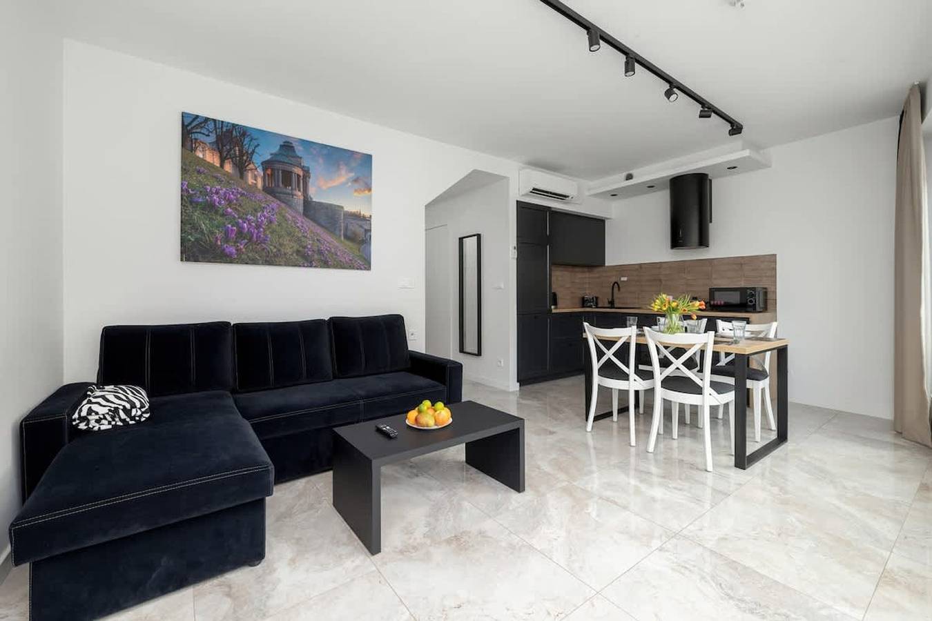 Entire apartment, Wielka Odrza ska 17 Apartment Balcony in Szczecin, Polish Baltic Sea