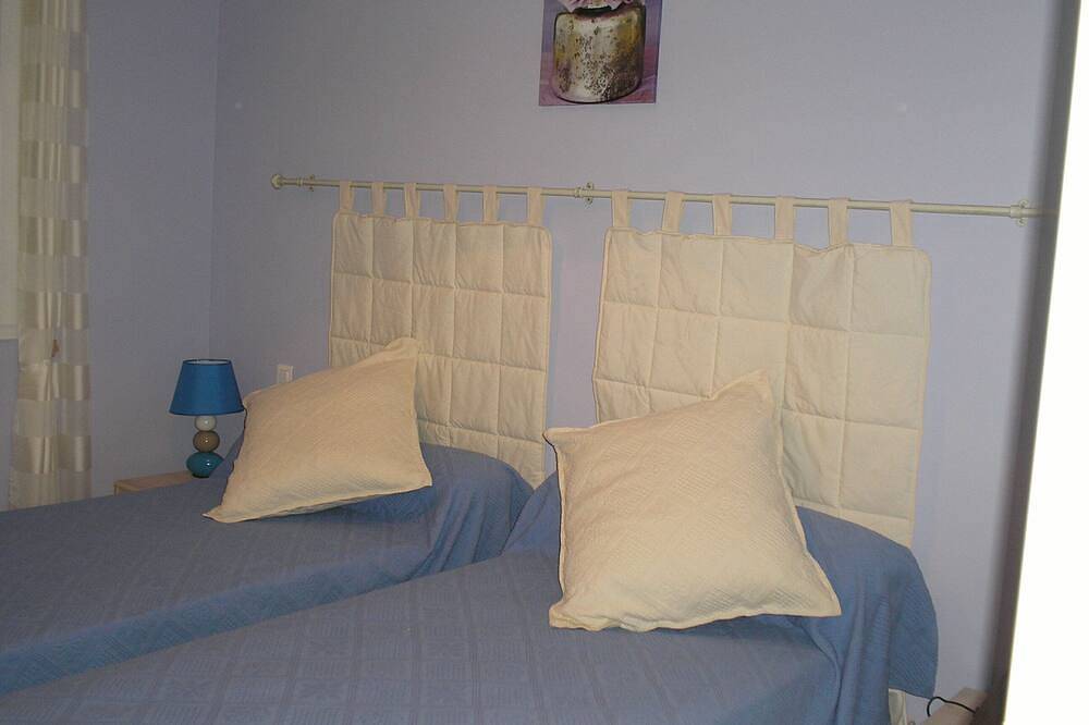 Lenga d'oc - Prades sur Vernazobre in Prades-sur-Vernazobre, Béziers region