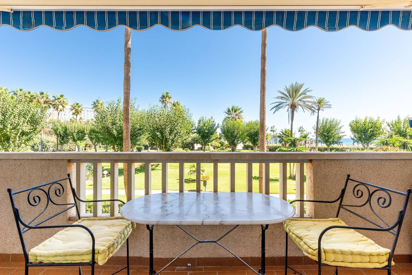 Ganze Wohnung, Ferienwohnung 'Costa Lago Playa' mit Meerblick, Wlan und Klimaanlage in Playa Los Álamos, Torremolinos