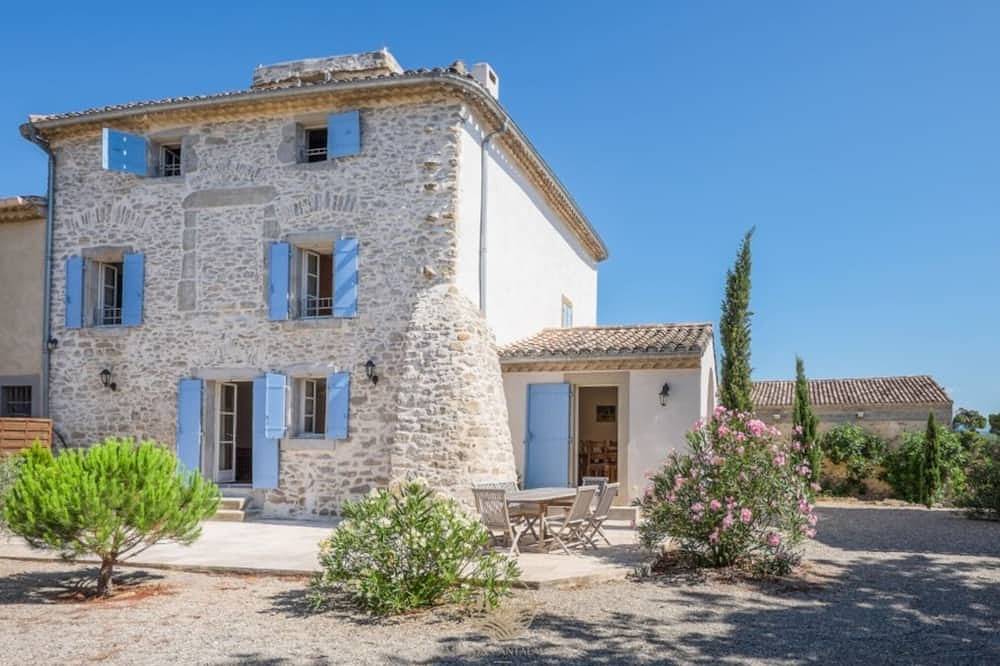 Entire apartment, Amazing 17th century House refurbished in Trèbes, Carcassonne region