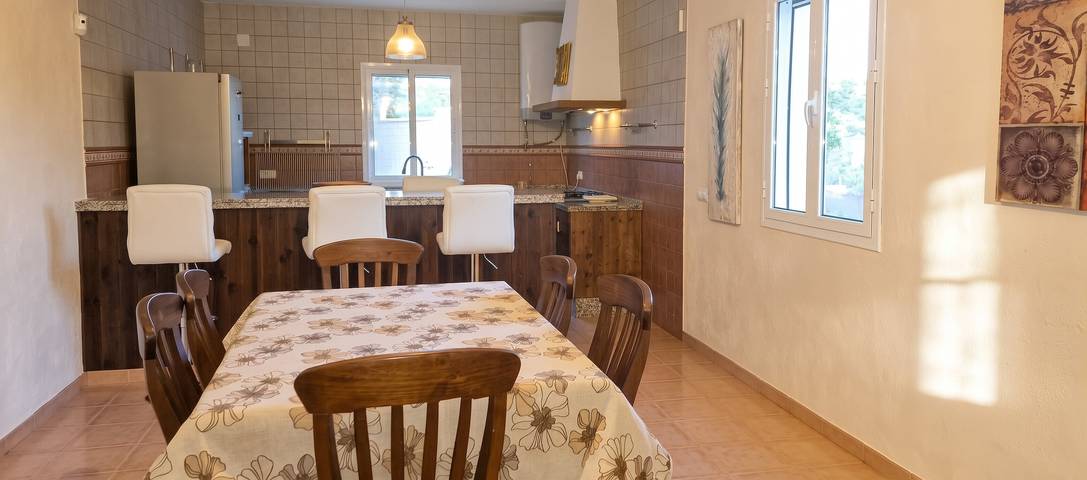 Geräumige Villa mit Pool in Pruna, 140 m² in Pruna, Sevilla Provinz