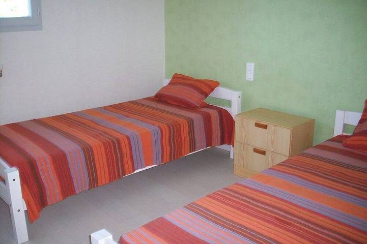 Location de vacances pour 4 personnes, avec jardin à Allègre-les-Fumades - 2