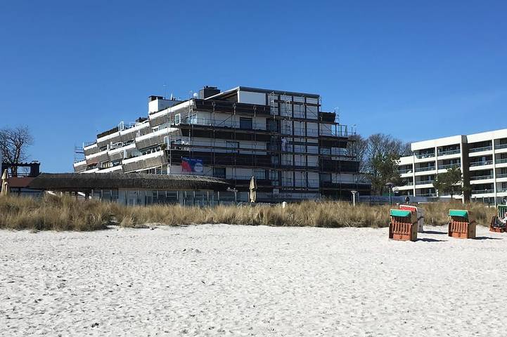 Ganze Wohnung, Appartementhaus Terrassenhügel - Strandallee 140, direkte Strandlage -Teilseebli in Scharbeutz, Ostholstein