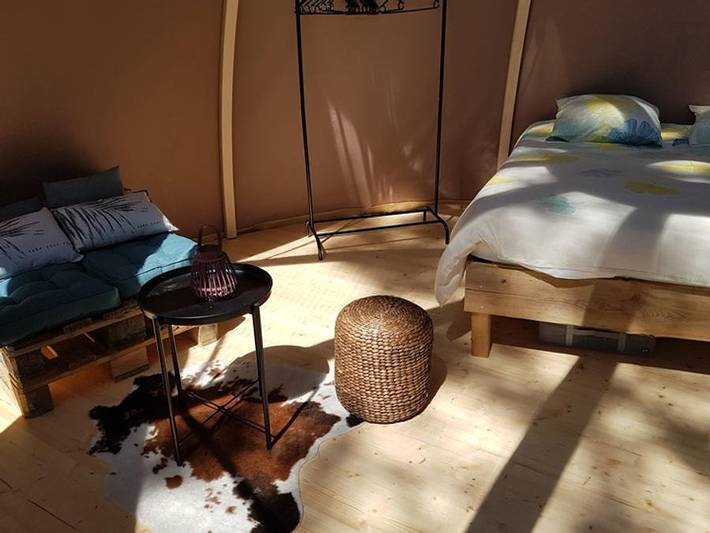 Tente pour 4 personnes, avec bassin pour enfant en Ardèche - 2