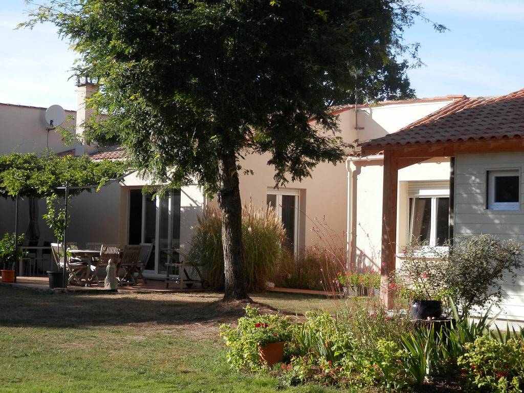 La Désirade - Chambre Iris in Saint-Laurent-de-la-Prée, Région de Rochefort