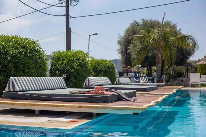 Location de vacances pour 4 personnes, avec vue et sauna ainsi que piscine et terrasse à Faliráki - 2