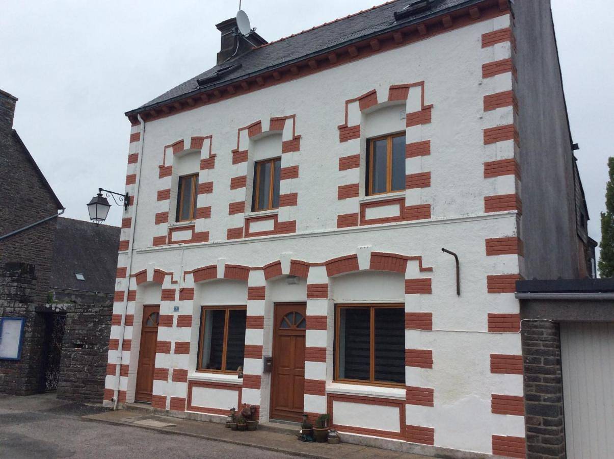 Appartement entier, Apartment in Gouarec, Région de Guingamp