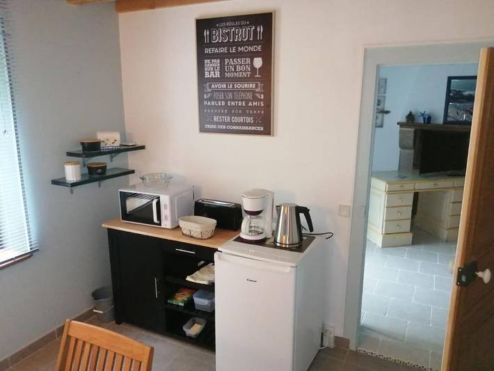 Gîte pour 4 personnes, avec terrasse et jardin à Luzy - 4