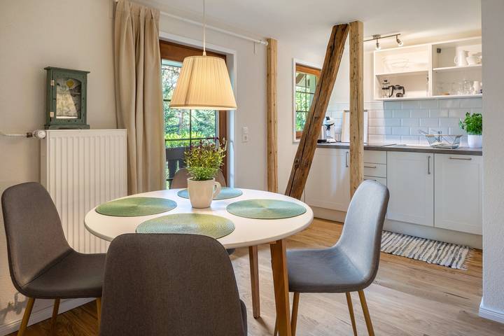 Ferienwohnung für 2 Personen, mit Balkon und Garten sowie Sauna in Suedlicher Schwarzwald
