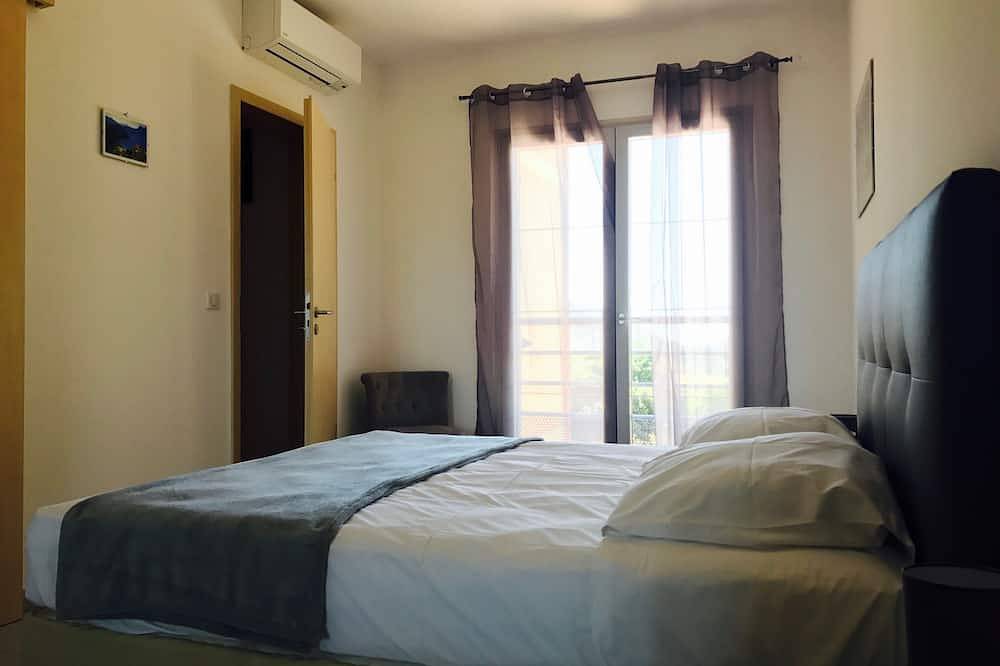 Entire apartment, Casale a Figa Bianca - Luxury T4 1st Floor Apartment - Patrimonio in Patrimonio, Calvi region