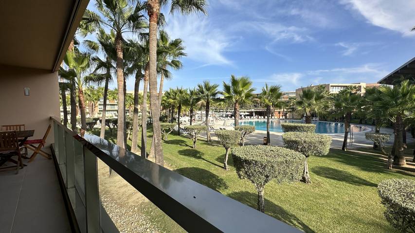 Ferienwohnung für 4 Personen, mit Balkon und Terrasse sowie Garten und Kinderpool in Guia