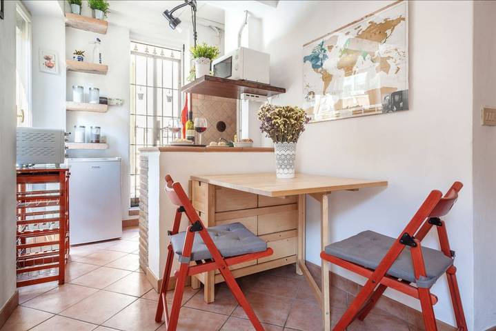 Ganze Wohnung, GuestHost - Mercato Fancy Studio near the Castle in Ferrara, Ferrara Provinz