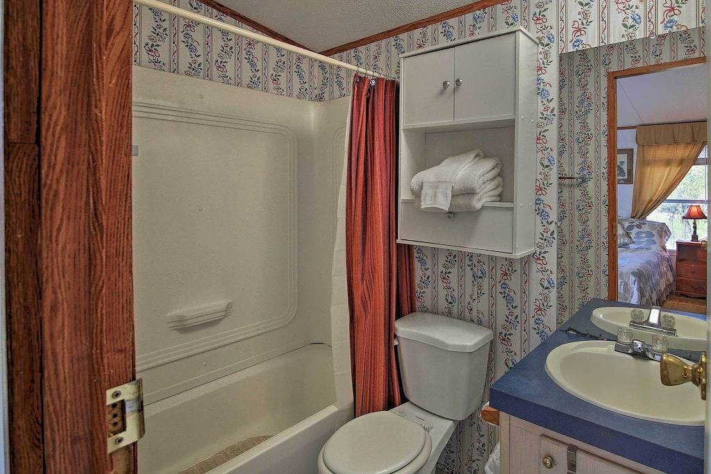 Neu! Ruhige Utopia Kabine w / Deck & Walking Trails! in Uvalde County