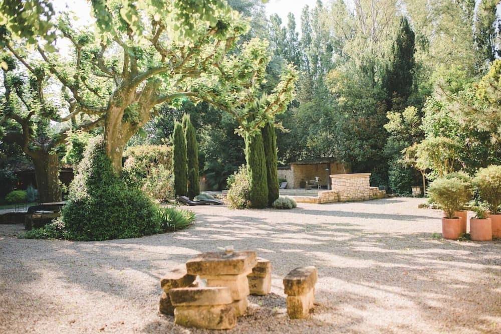 Mas Dagan, vacation apartments in Saint Remy to dream away on a romantic estate in Saint-Rémy-de-Provence, Région d'Arles