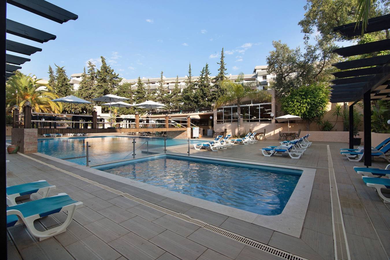 Entire apartment, Charming T2 Apartment in Balaia, Albufeira with Pool and Air Conditioning in Albufeira, Faro District