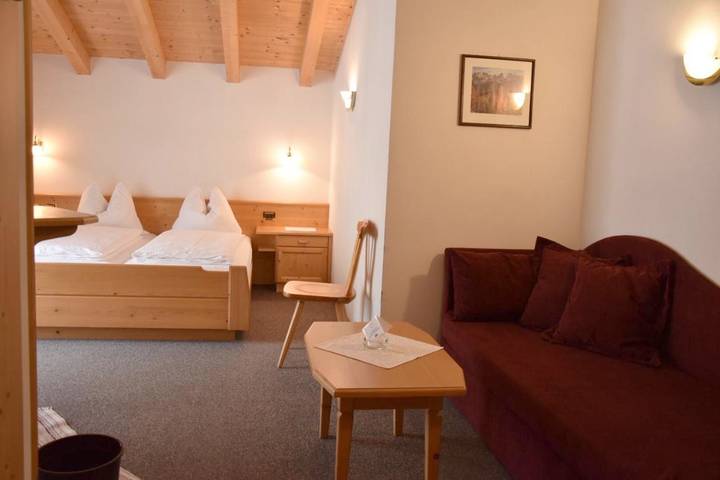 Location de vacances pour 2 personnes, avec vue ainsi que jardin et balcon à Corvara in Badia - 2