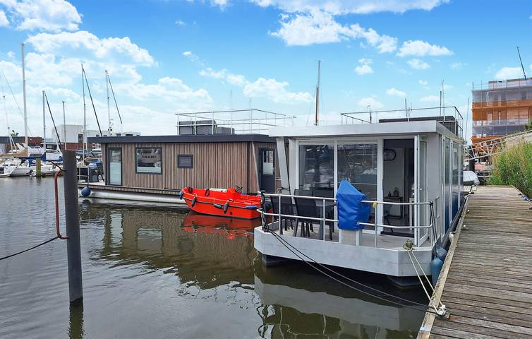 Hausboot für 4 Personen, mit Terrasse und Ausblick - 1