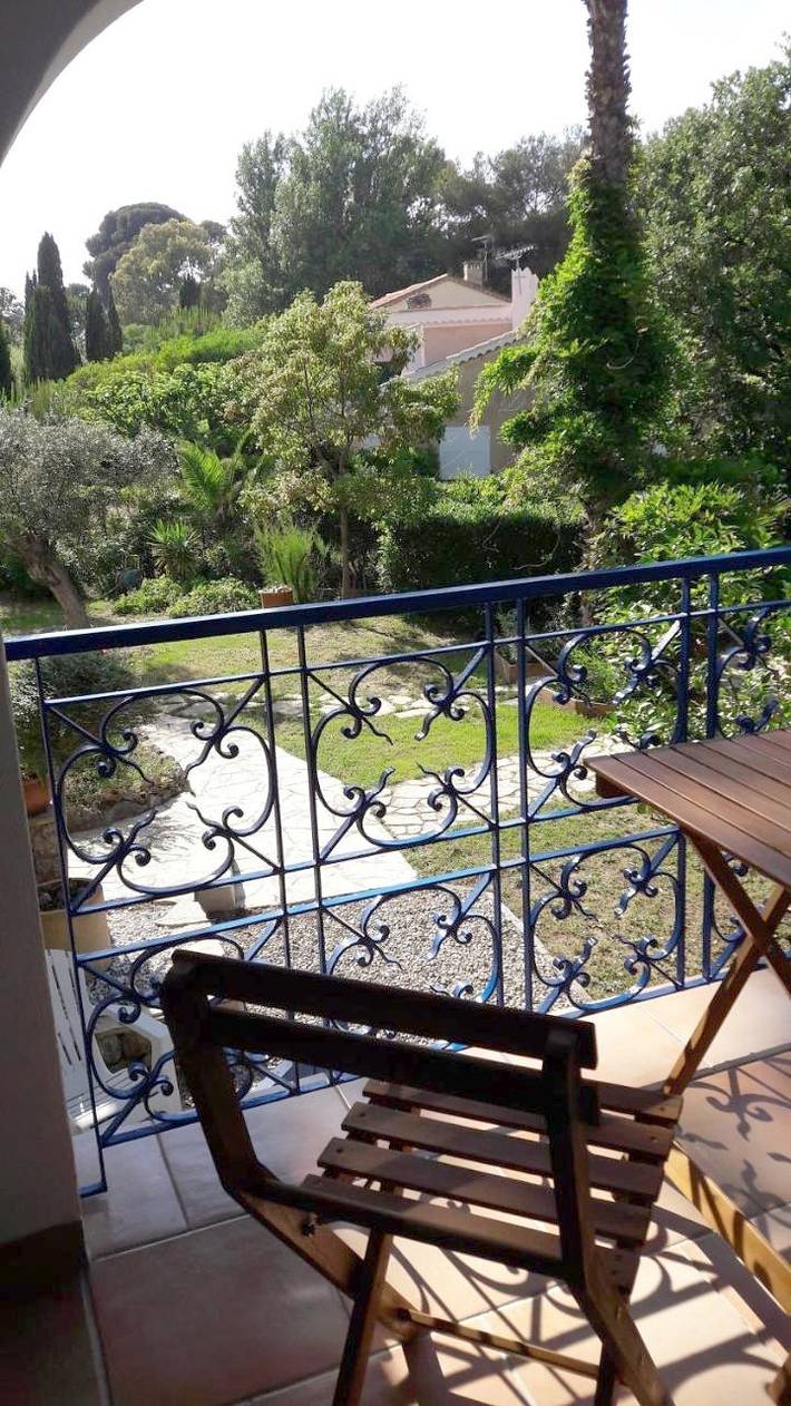 Maison d’hôte pour 2 personnes, avec balcon et vue à Hyeres - 3