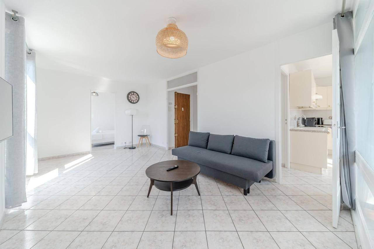 Appartement entier, Spacious Apartment for 8 People - Bron Grand Clement in Bron, Lyon et ses environs