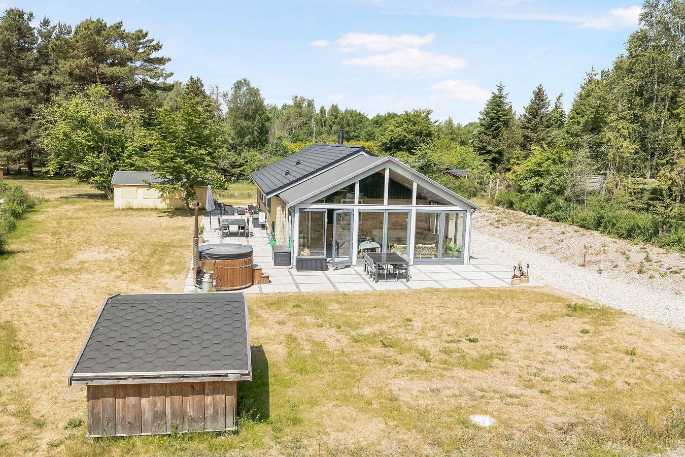 Ferienhaus mit Wildnispool und Windschützhütte in Vig Lyng, Vig