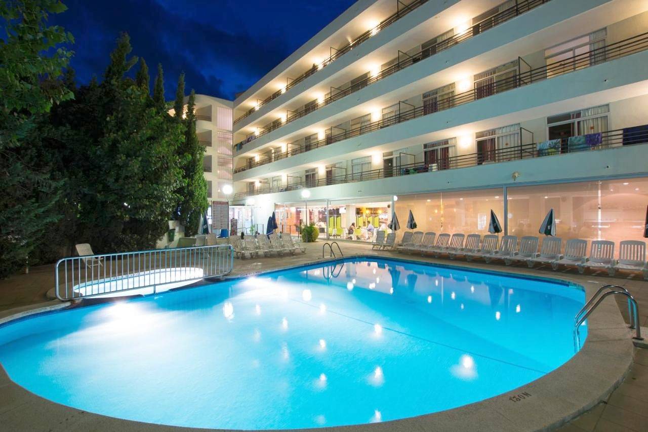 Medplaya Aparthotel Esmeraldas in Tossa de Mar, Costa Brava