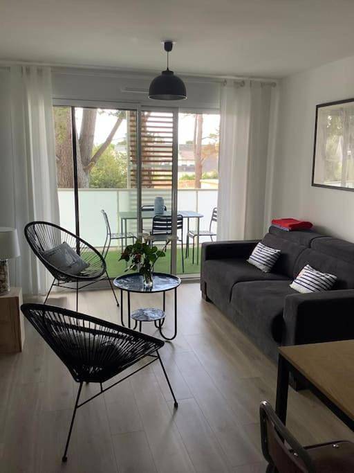 Gîte pour 2 personnes, avec vue et balcon dans Casino de Carnac