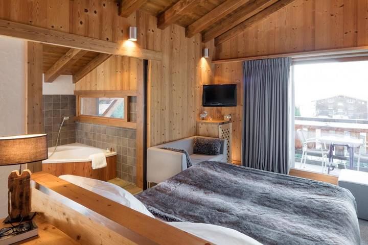 Hôtel pour 2 personnes, avec jardin et jacuzzi ainsi que terrasse et sauna, animaux acceptés à Le Grand-Bornand - 3