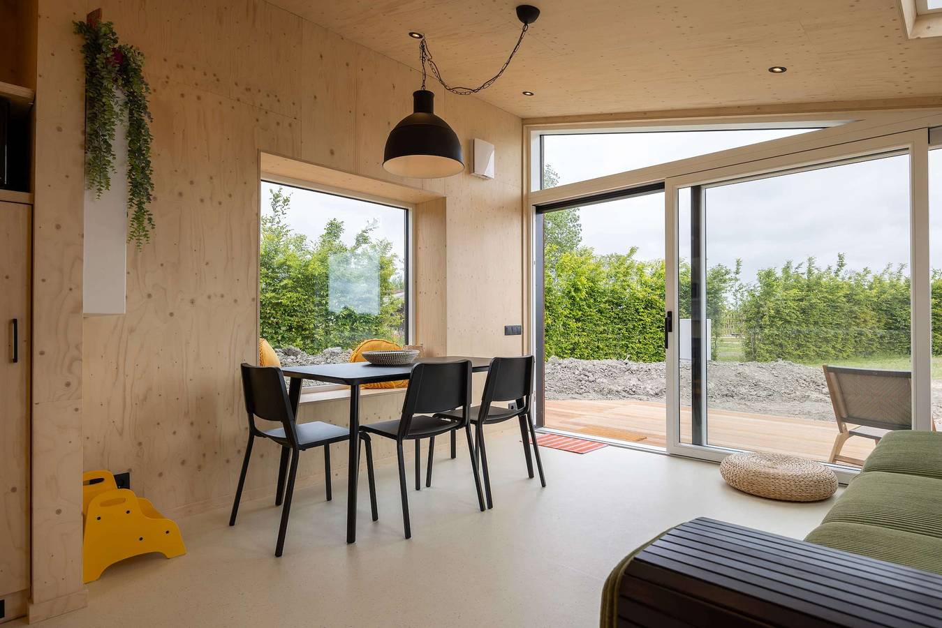 Stylish tiny house for 6 near the sea in Westkapelle | Zeeuwse Liefde – Tiny House 16 in Westkapelle, Walcheren