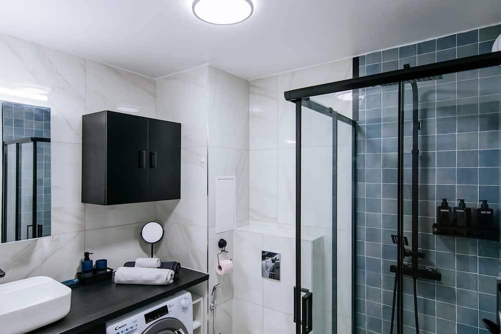 Appartement entier, Paris Porte de Versailles -Métro in Issy-les-Moulineaux, Hauts-de-Seine