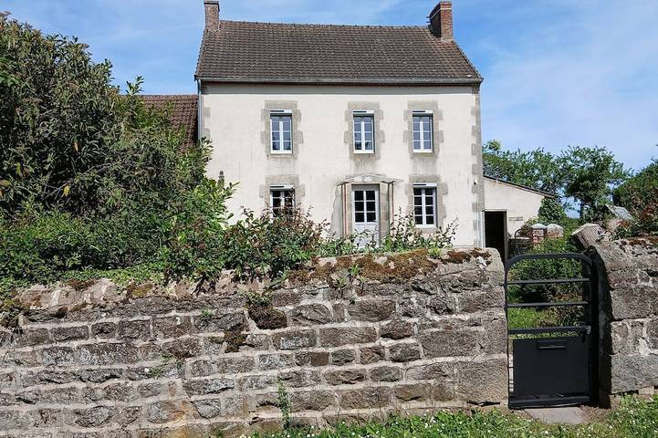 Villa pour 6 personnes, avec jardin en Auvergne