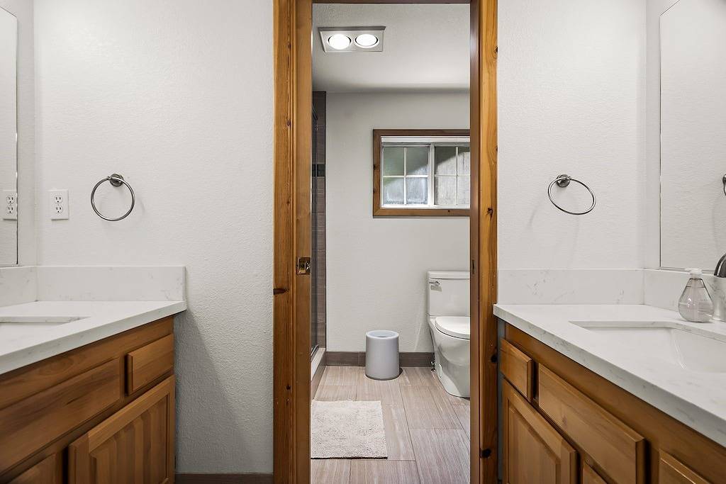 Tahoe Donner Meadow View Cabin in Truckee, Donner Lake