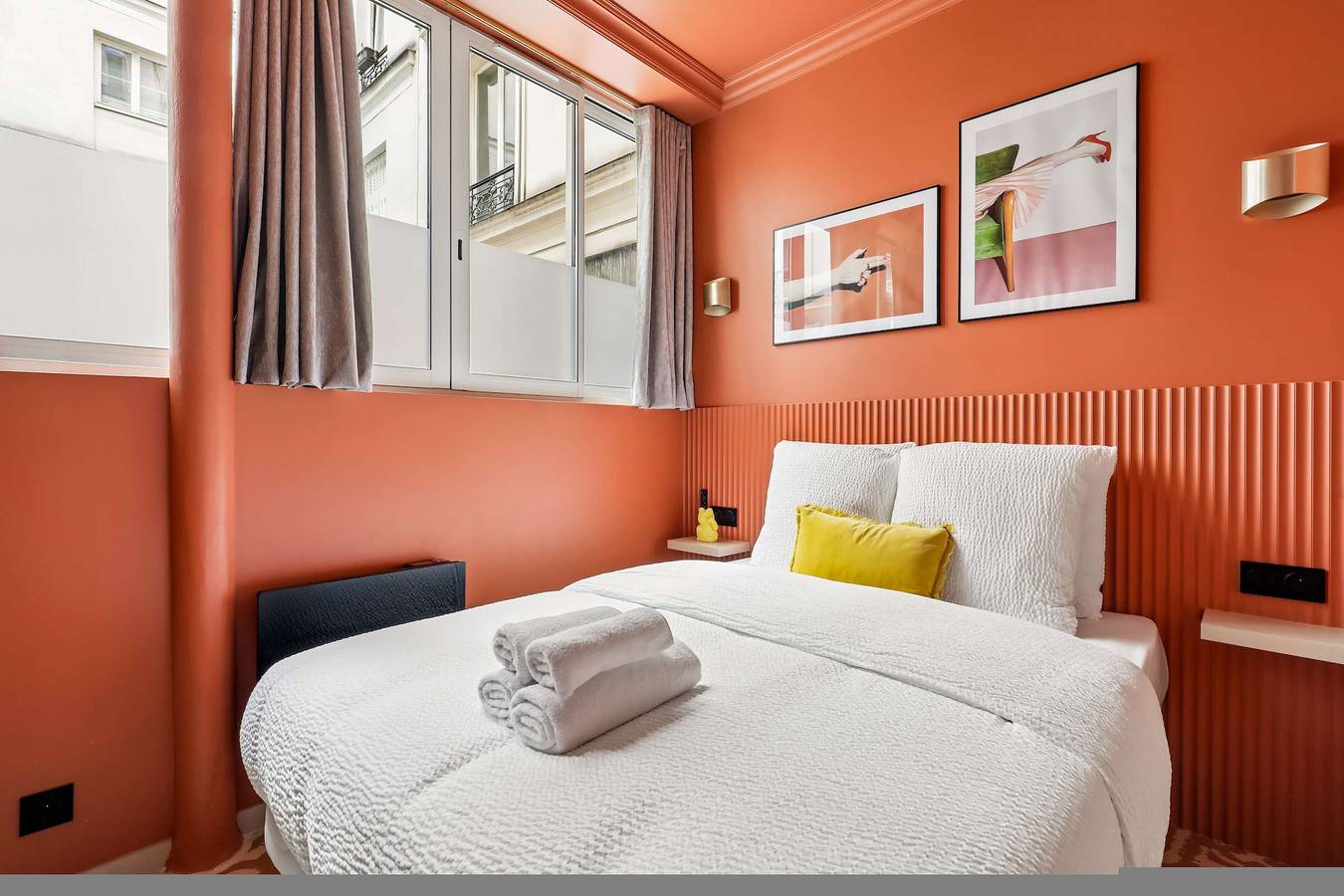Ganze Wohnung, Stunning flat  2 bedrooms sleeps 6  Canal Saint-Martin in 10e Arrondissement, Paris