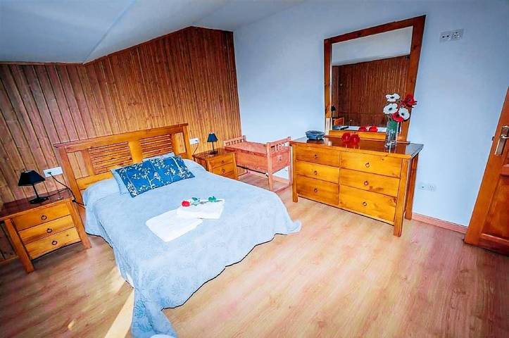 Casa rural para 2 personas, con jacuzzi y jardín en Montaña de Luna - 2