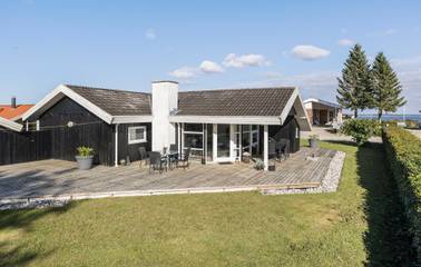 Ferienhaus für 7 Personen, mit Whirlpool und Garten sowie Sauna und Terrasse in Vemmingbund