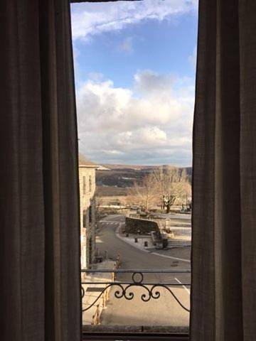 Gîte pour 2 personnes, avec jardin à Saint-Chély-d'Aubrac - 2